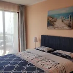 Апартамент Golden Sunrise Шкорпиловци