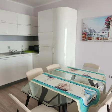 Apartment Golden Sunrise